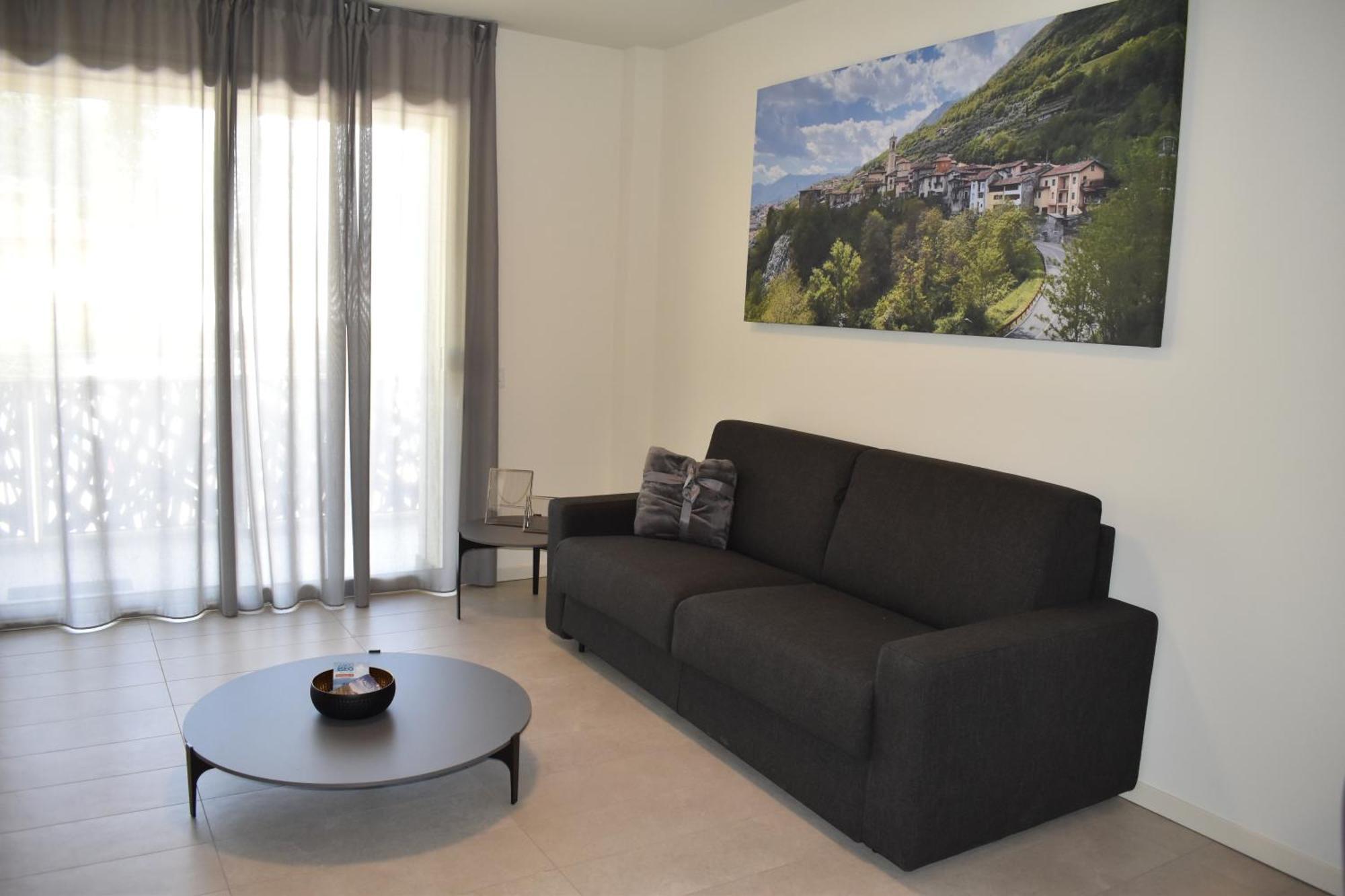 Baia Delle Rose Via Roma 111 Lägenhet Costa Volpino Exteriör bild