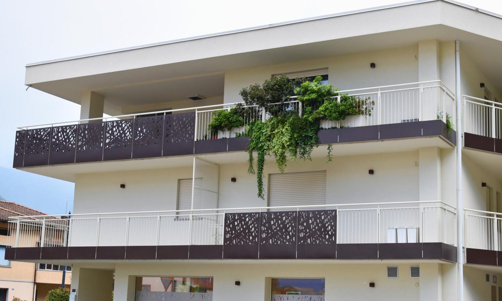 Baia Delle Rose Via Roma 111 Lägenhet Costa Volpino Exteriör bild